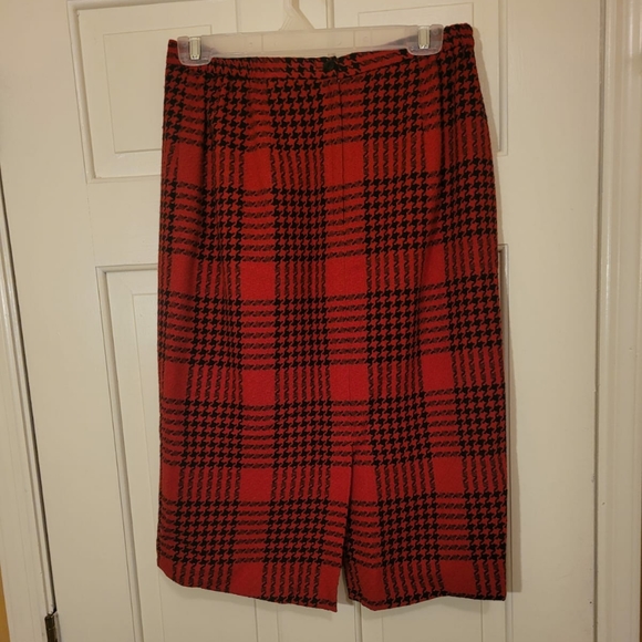 Vtg Requirements Sz 10P Below Knee  Wool Blend Straight Skirt Red Black … - Picture 2 of 7